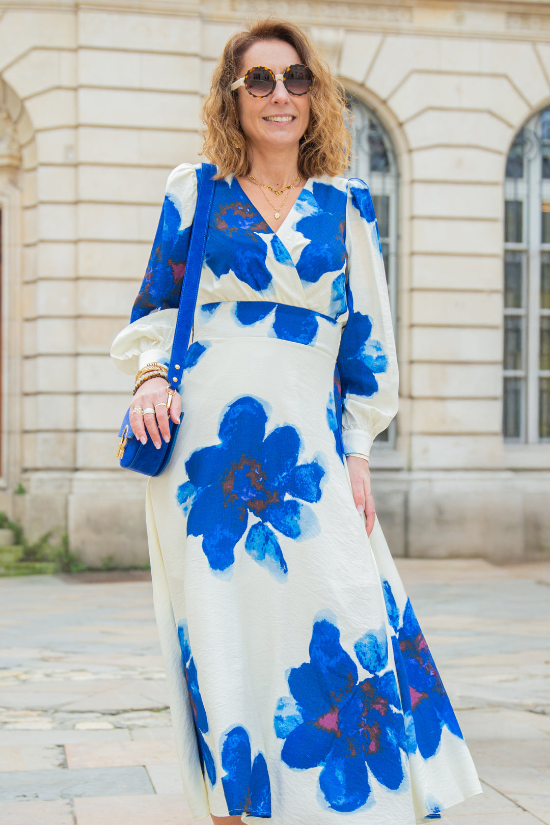 Robe écru imprimé floral bleu roi FRANCISCA