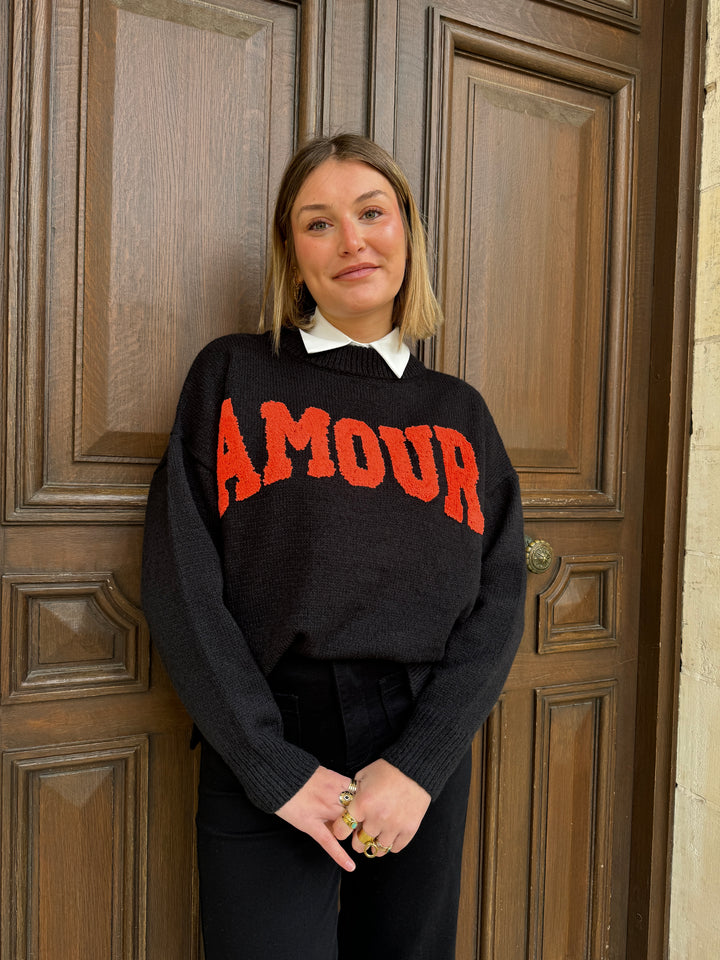 Pull en maille noir AMOUR orange