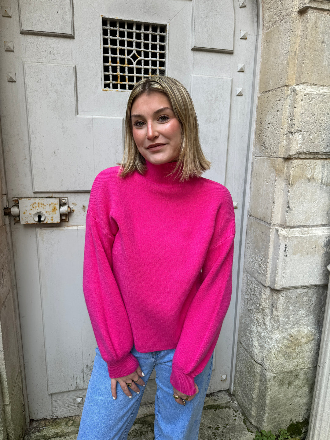 ABELLE – Rollkragenpullover in Fuchsie