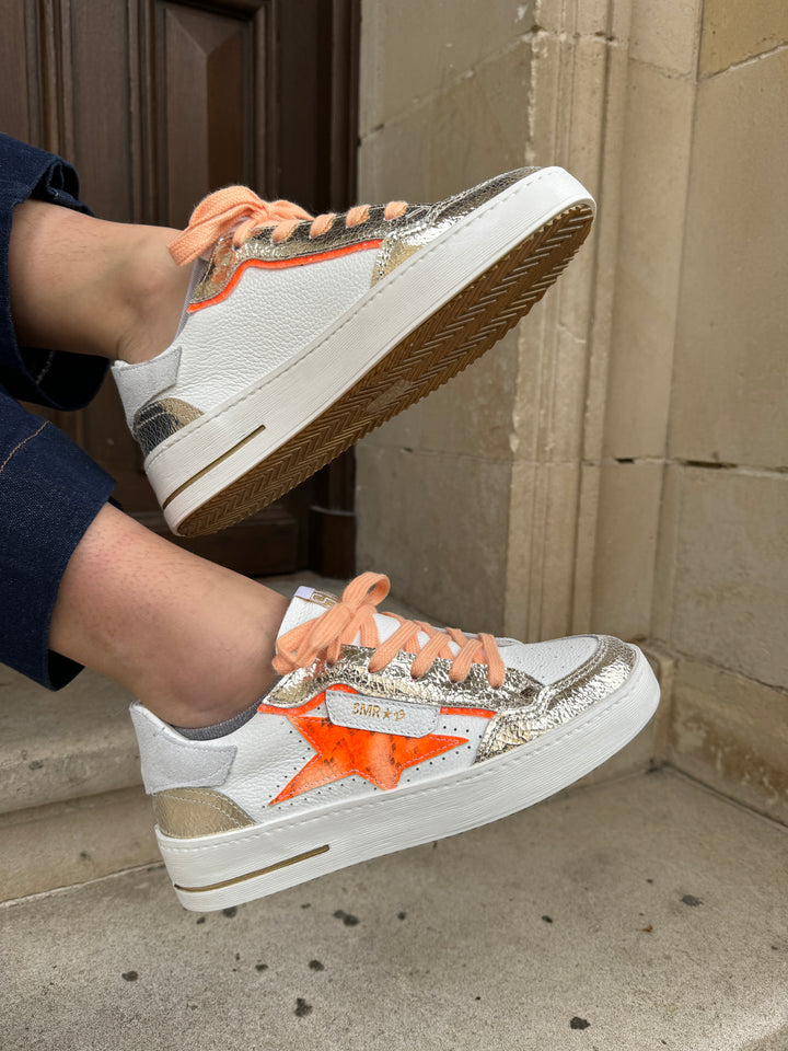 Weißer Sneaker mit orangefarbenem Stern ALE B712 Semerdjian