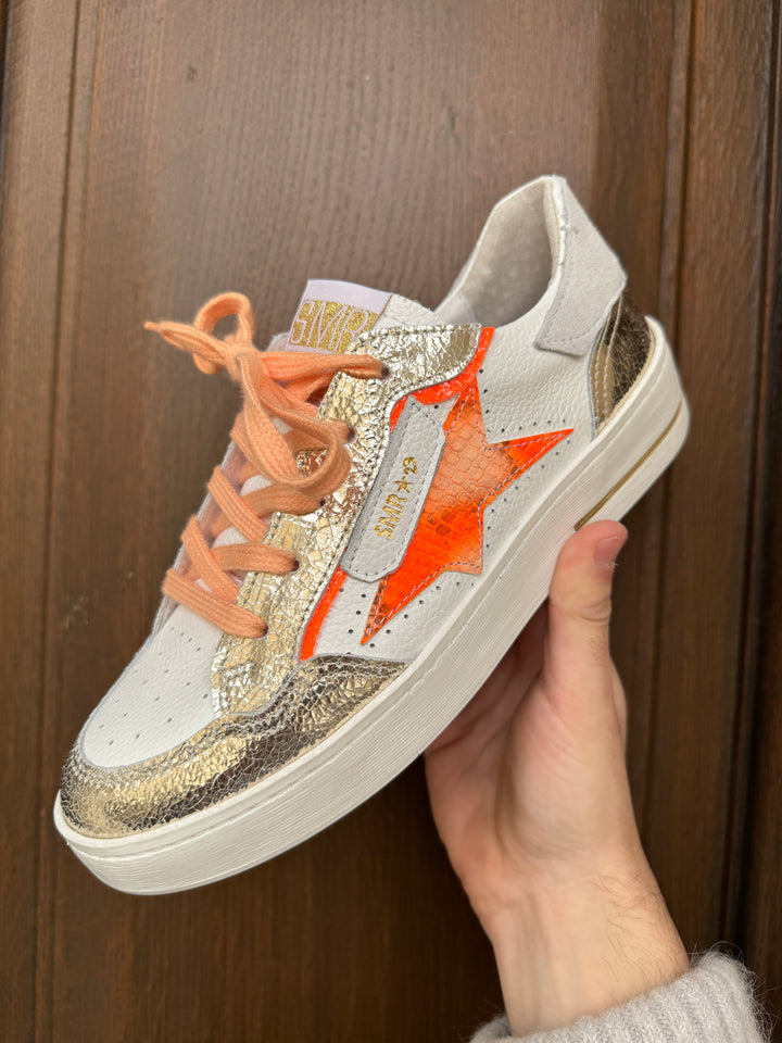 Weißer Sneaker mit orangefarbenem Stern ALE B712 Semerdjian