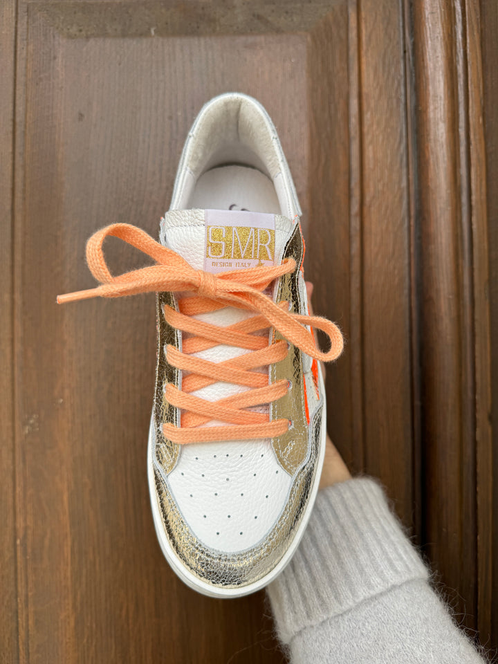 Zapatilla blanca con estrella naranja ALE B712 Semerdjian