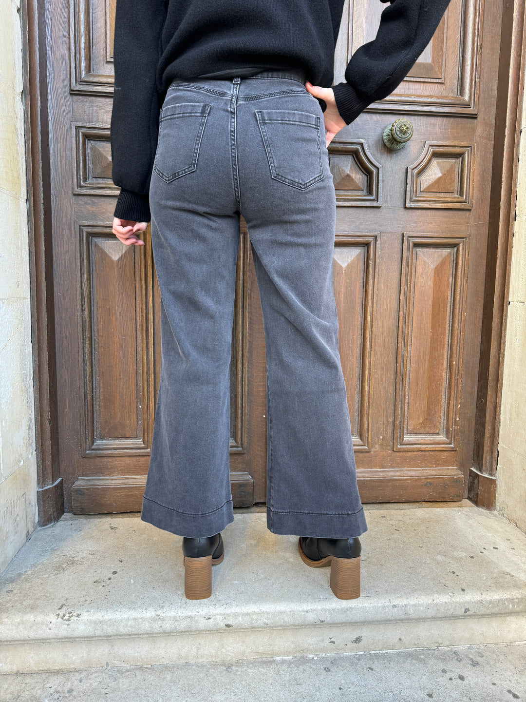 GASPARATE Jeans Oraije aus grauem Denim