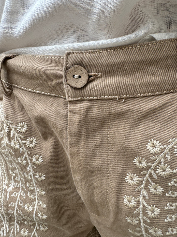 Short brodé beige LOU