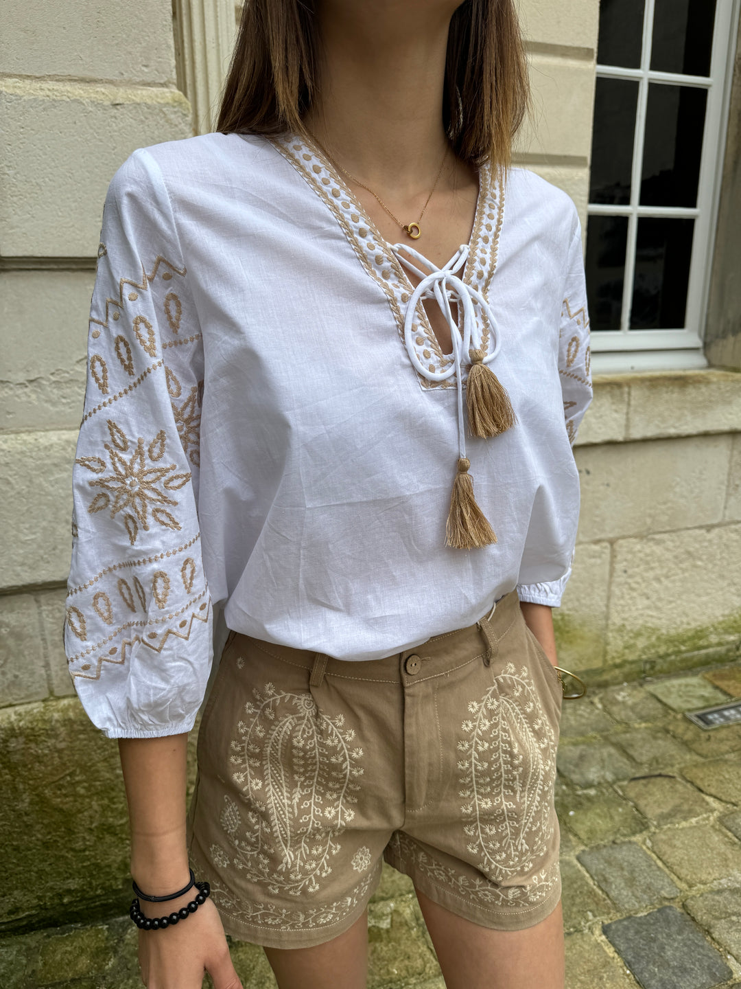 Blouse bohème blanche broderies camel JULIETTE