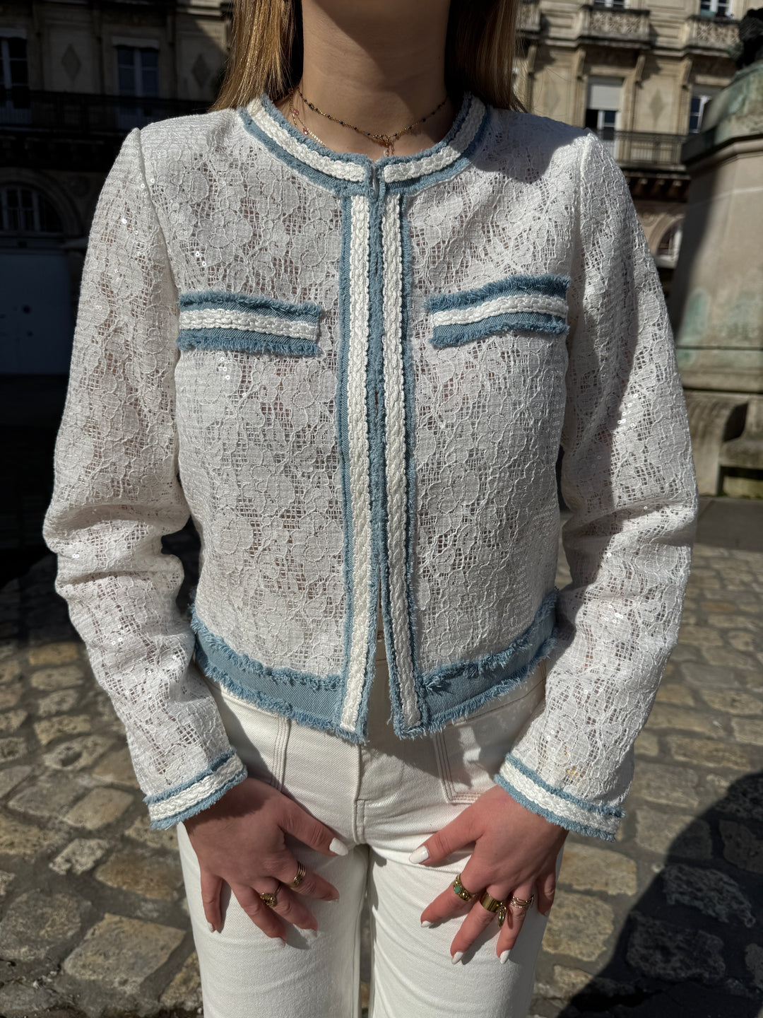 Veste blanche et bleu jeans AMAYA