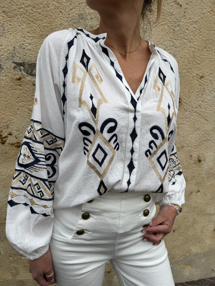 Blouse blanche broderies marine et et or EVA