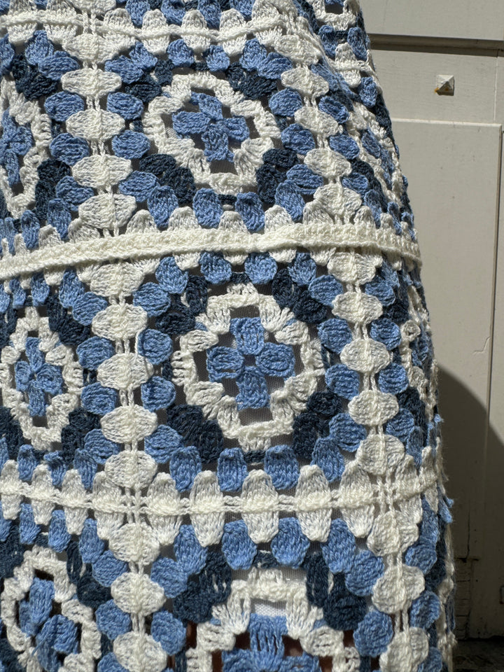 Jupe longue en crochet blanc et bleu ciel ELSA