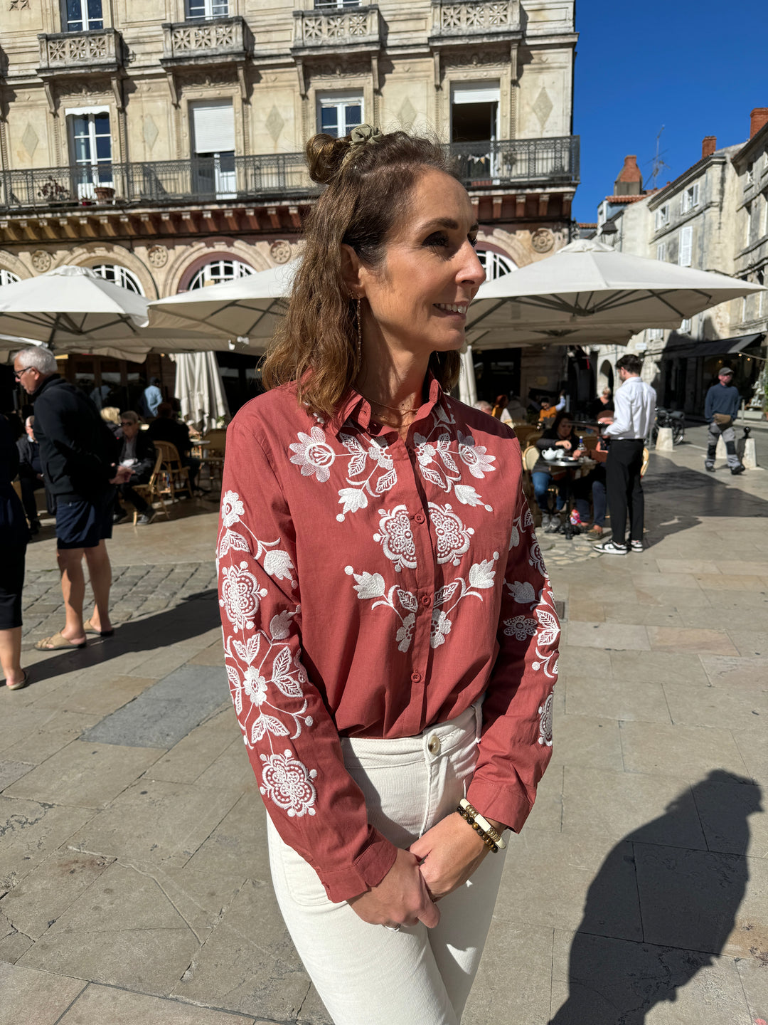 Camisa terracota con bordado blanco AMELIE